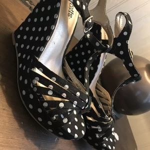 Adorable polka dot wedges